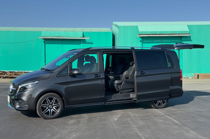 Mercedes-Benz V-Class 04